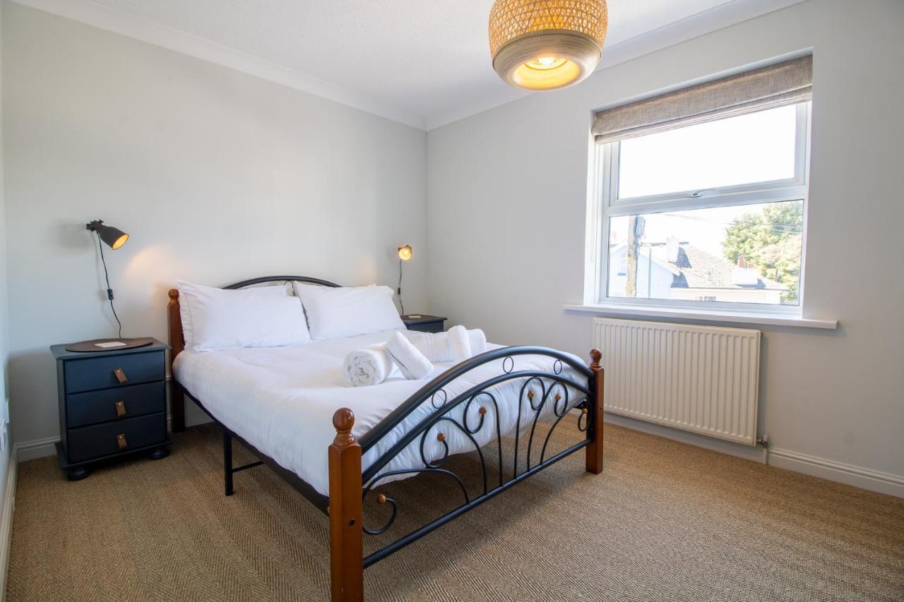 Laurels- 3-Beds, Parking, Short Walk To Beach 托基 外观 照片