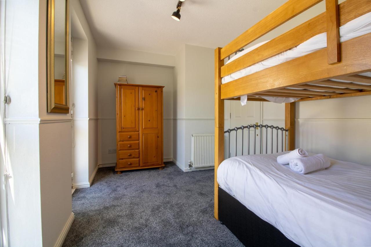 Laurels- 3-Beds, Parking, Short Walk To Beach 托基 外观 照片